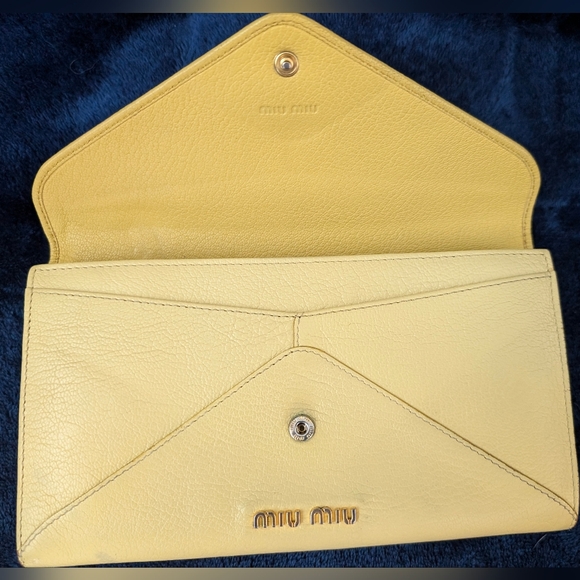 Miu Miu Madres Bicolor long wallet- YELLOW AND Gold, vintage & includes COA - Picture 4 of 14
